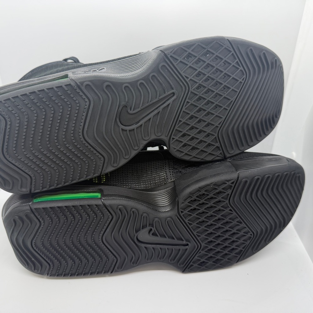 Nike Lebron Witness VIII Shoes - Picture 6 of 7